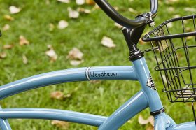 Huffy Woodhaven Cruiser Bike, Men's or Women's, 26 Inch,With Basket & Rear Rack,Stone Blue Gloss